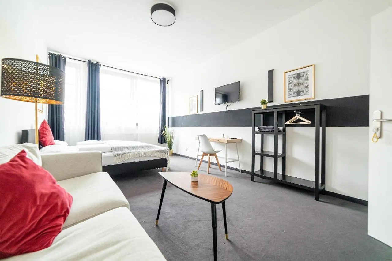 Aparthotel Full House Hostel Nurnberg - Shared Bath & Kitchen Germany