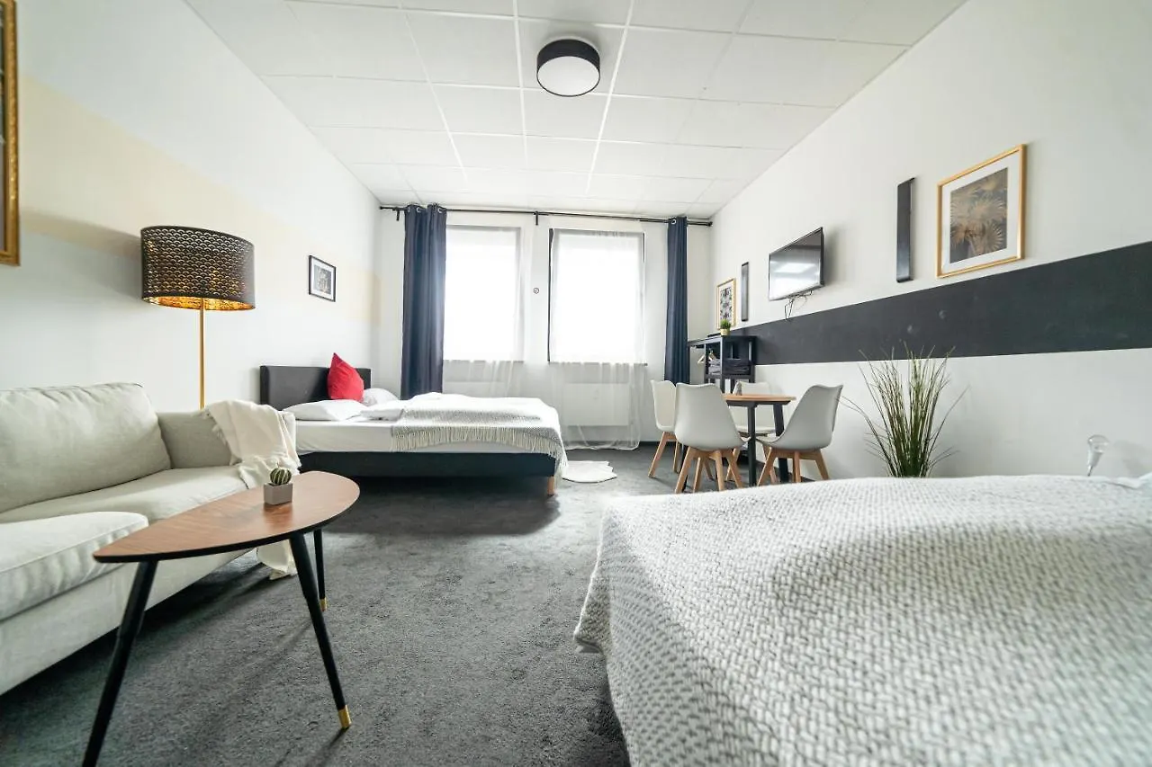 Aparthotel Full House Hostel Nurnberg - Shared Bath & Kitchen