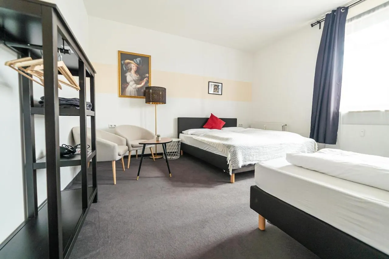 Aparthotel Full House Hostel Nurnberg - Shared Bath & Kitchen